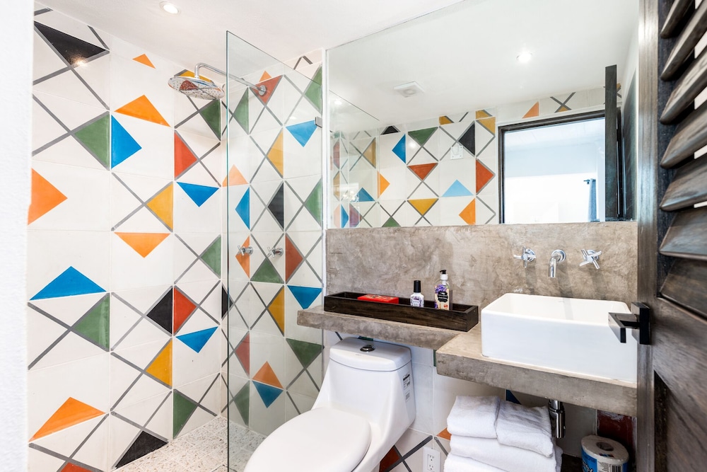 Cuale Condo Retreats 50/50