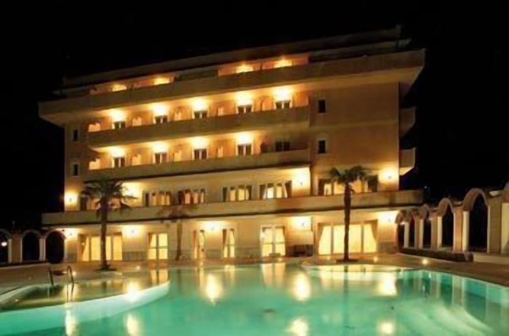 Grand Hotel Osman 2/39