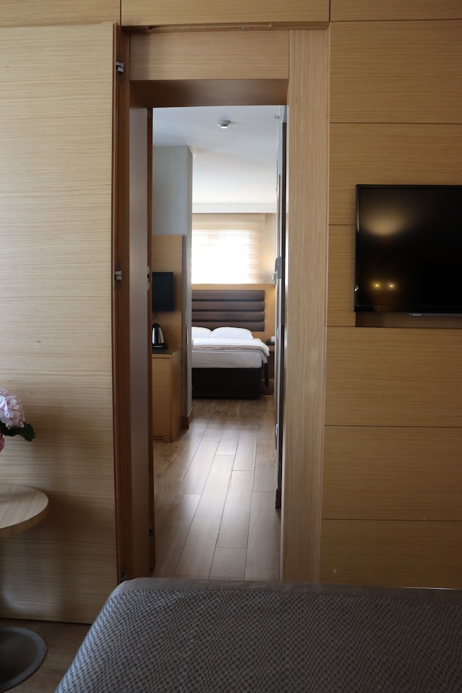 Taksim Riva Hotel 35/56