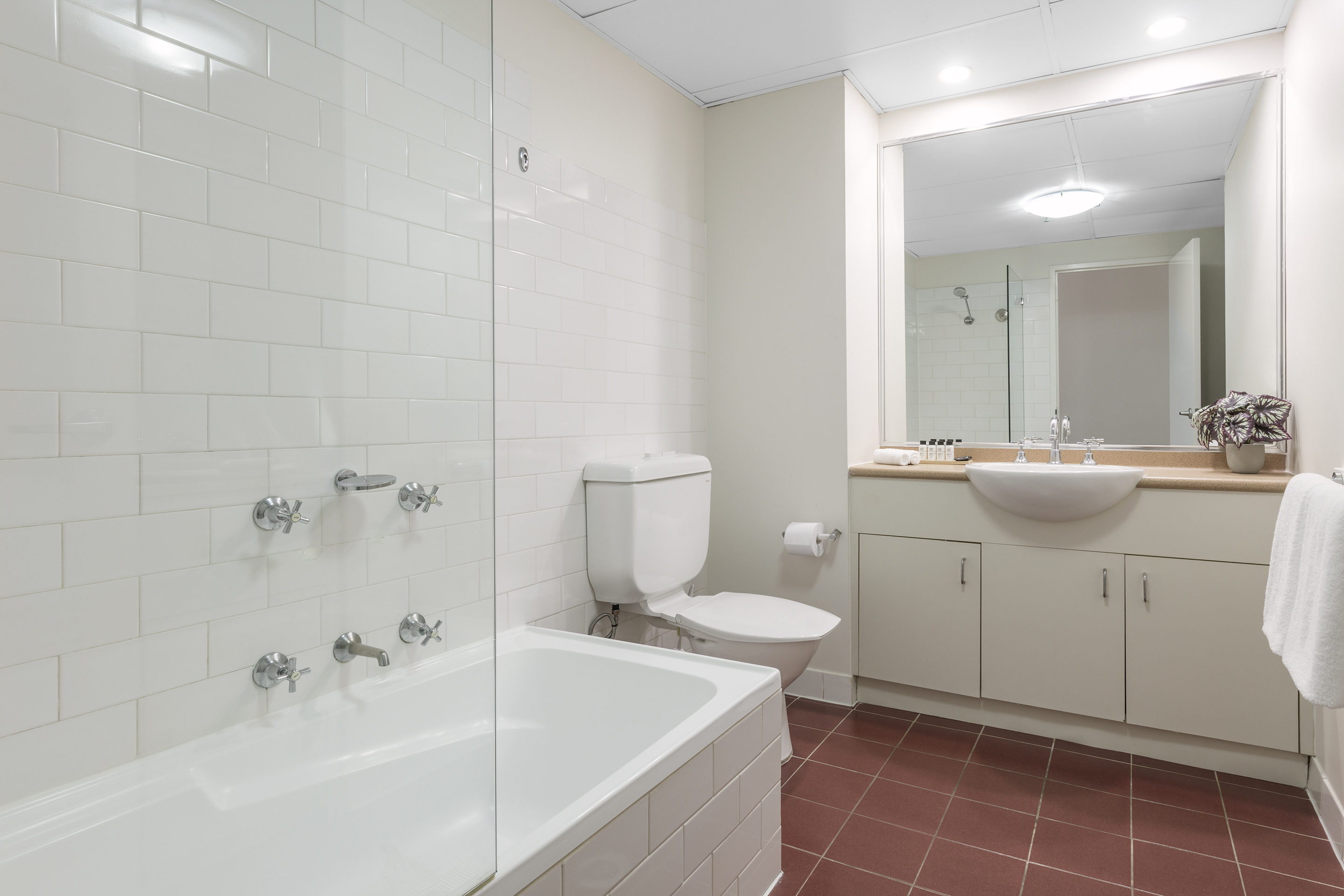 1 Bedroom, City Skyline View، Oaks Sydney Goldsbrough Suites 2/4