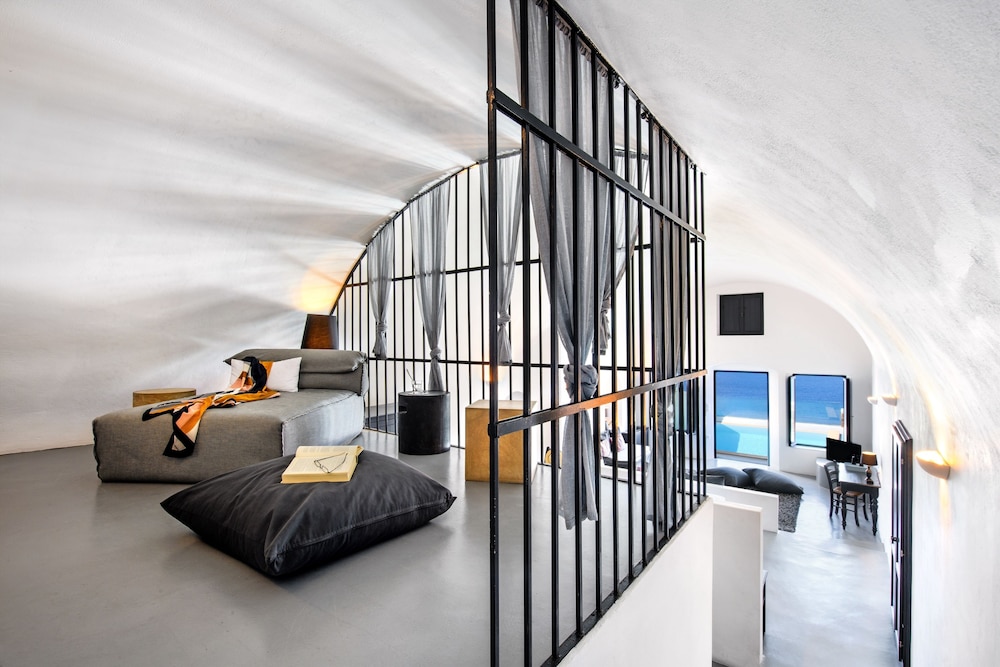 Grand Ambassador Santorini Hotel 29/78