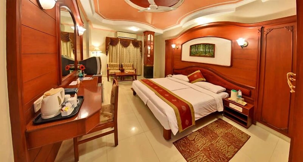 Hotel Gnanam 28/49