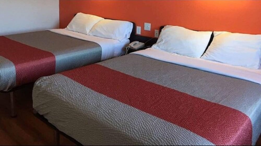 Motel6 North Richland Hills, TX 39/61