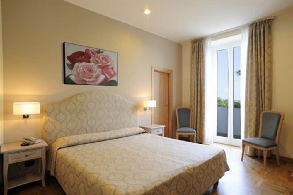 Grand Hotel Mediterranee 7/64