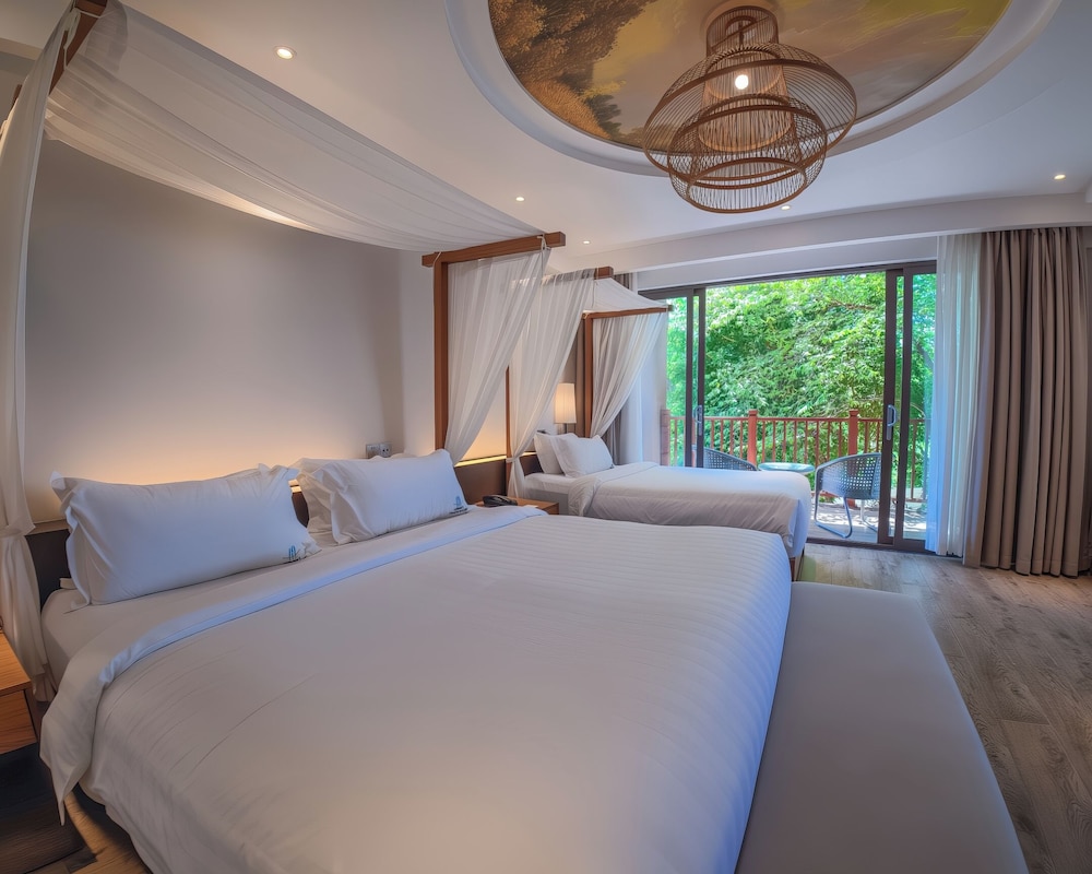 H Resort Bohol – The Coral Cliff by SMS Hospitality 27/65