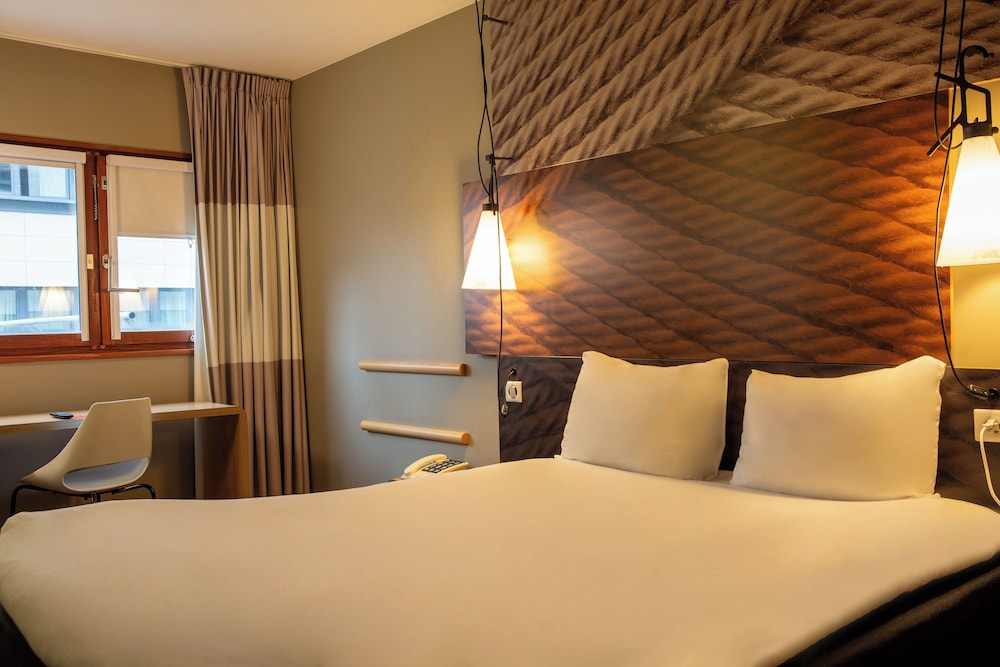Ibis Paris Bercy Village 12Eme 24/73