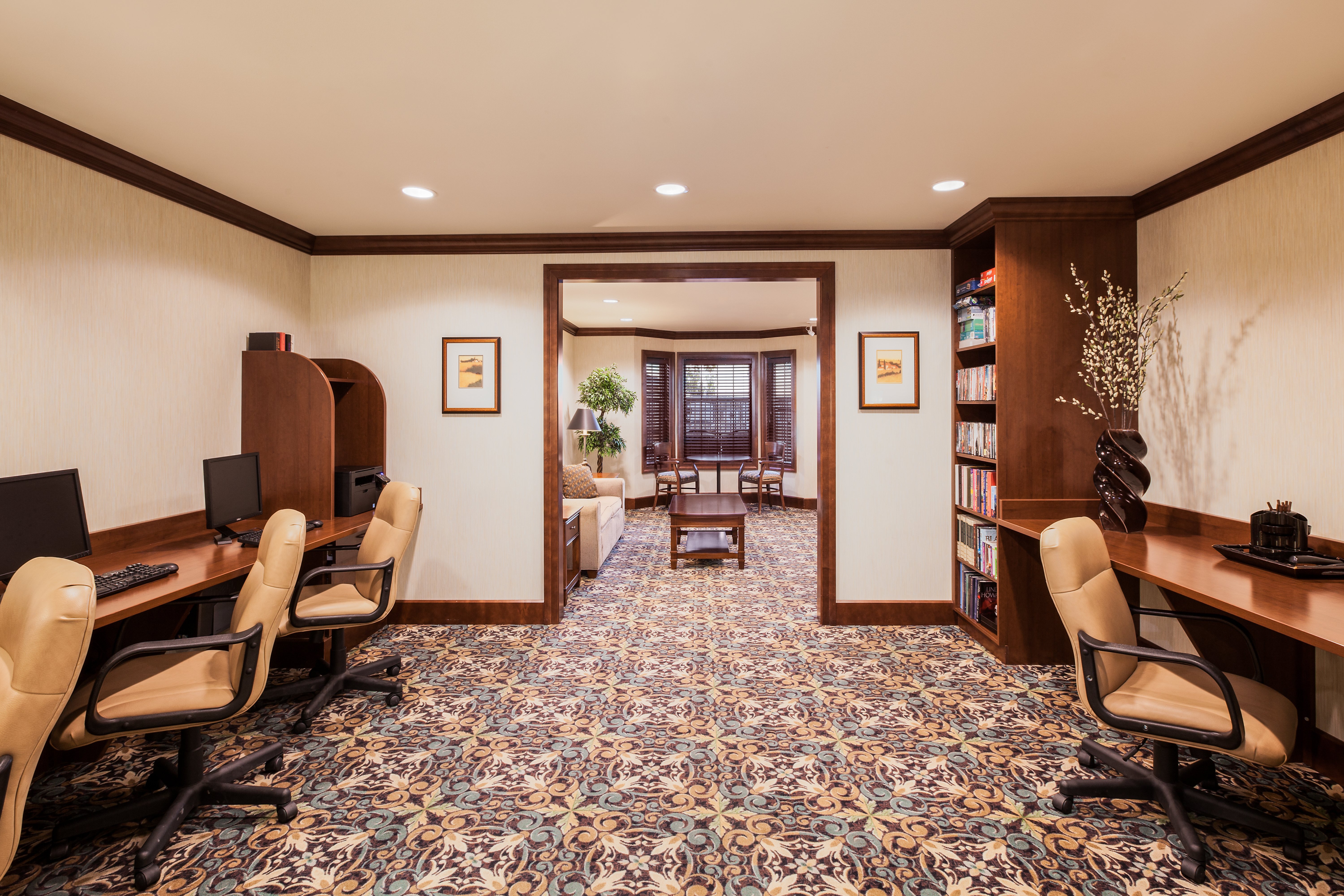 Staybridge Suites El Paso Airport Area 19/24