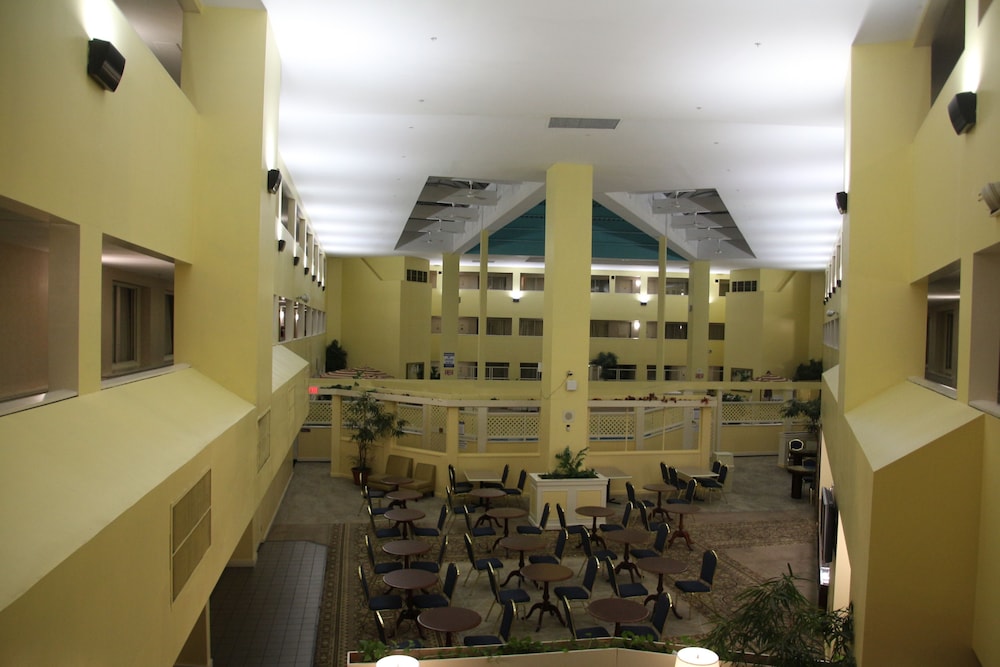 Bedford Plaza Hotel 3/50