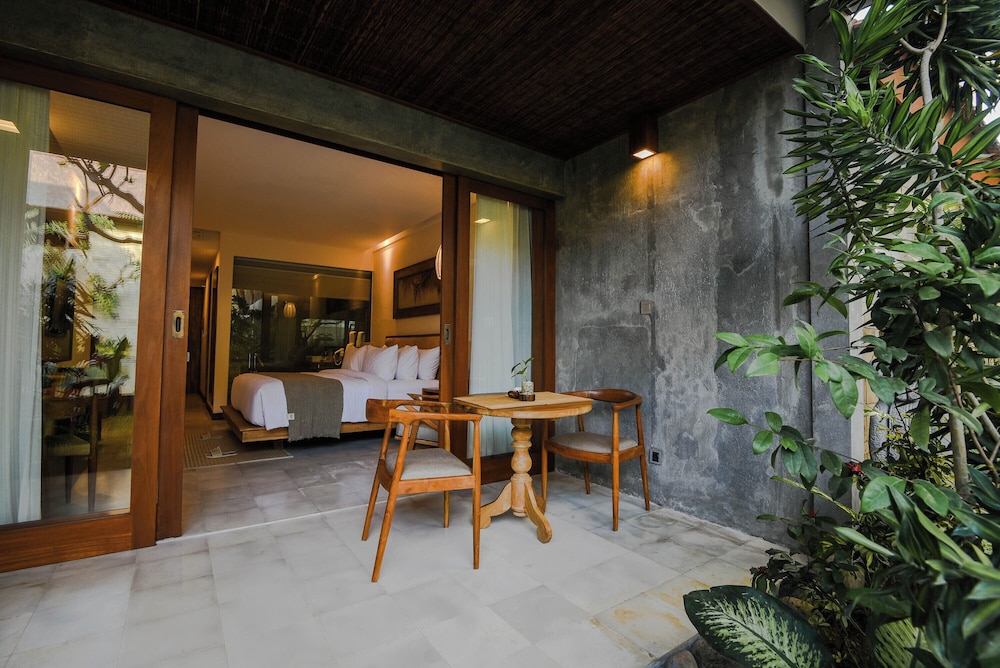 Purana Suite Ubud 10/50