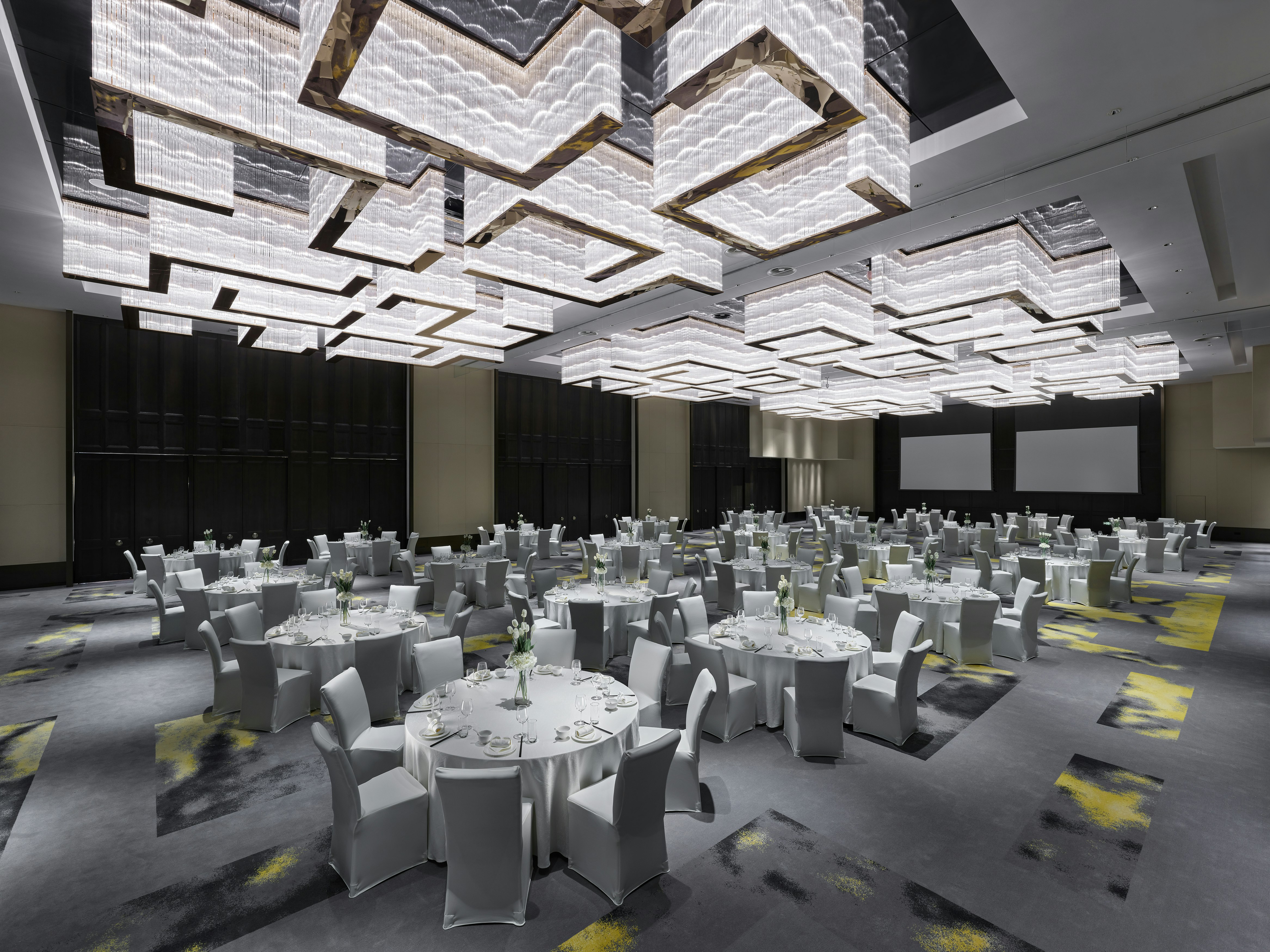 DoubleTree by Hilton Baoding 11/14