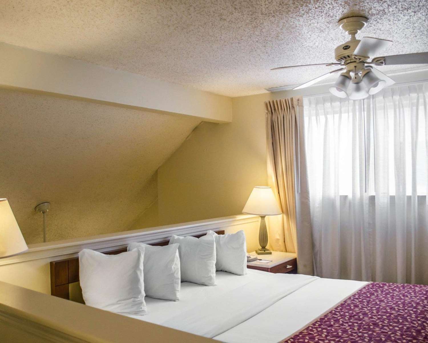 Efficiency, Suite, 2 King Beds