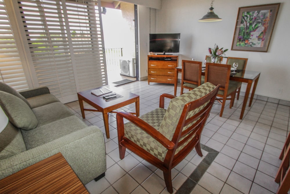 Maui Schooner Resort 15/21