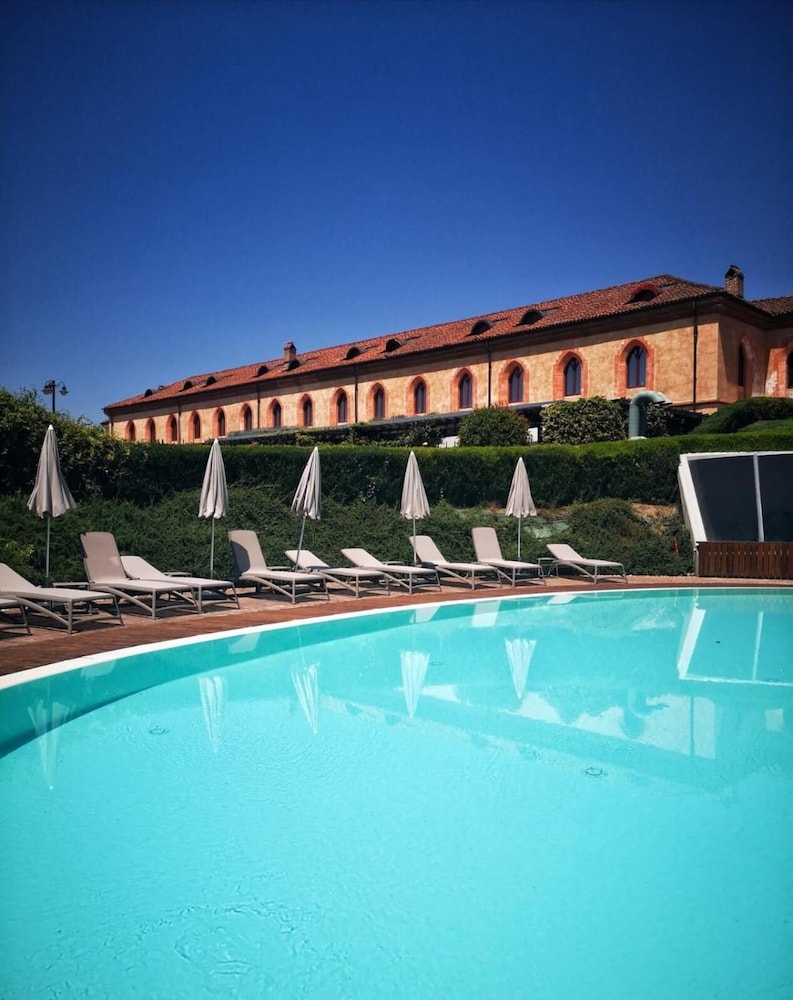 Albergo dell Agenzia 8/76