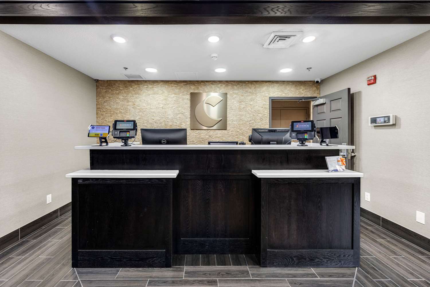 Comfort Inn and Suites Logan Near University 4/22