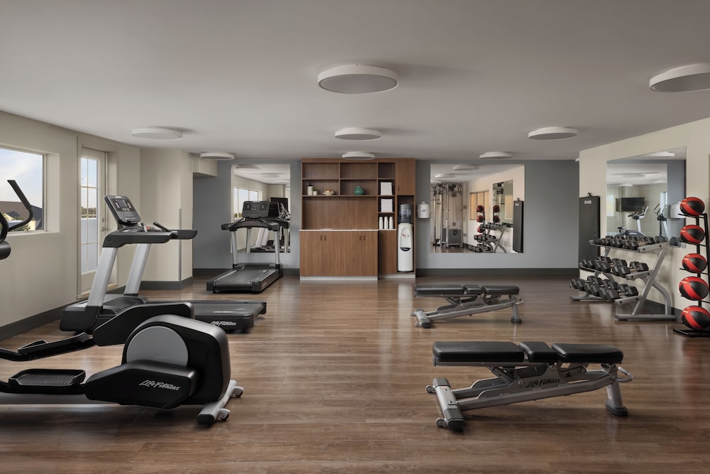 Pomeroy Hotel Fort McMurray 25/50