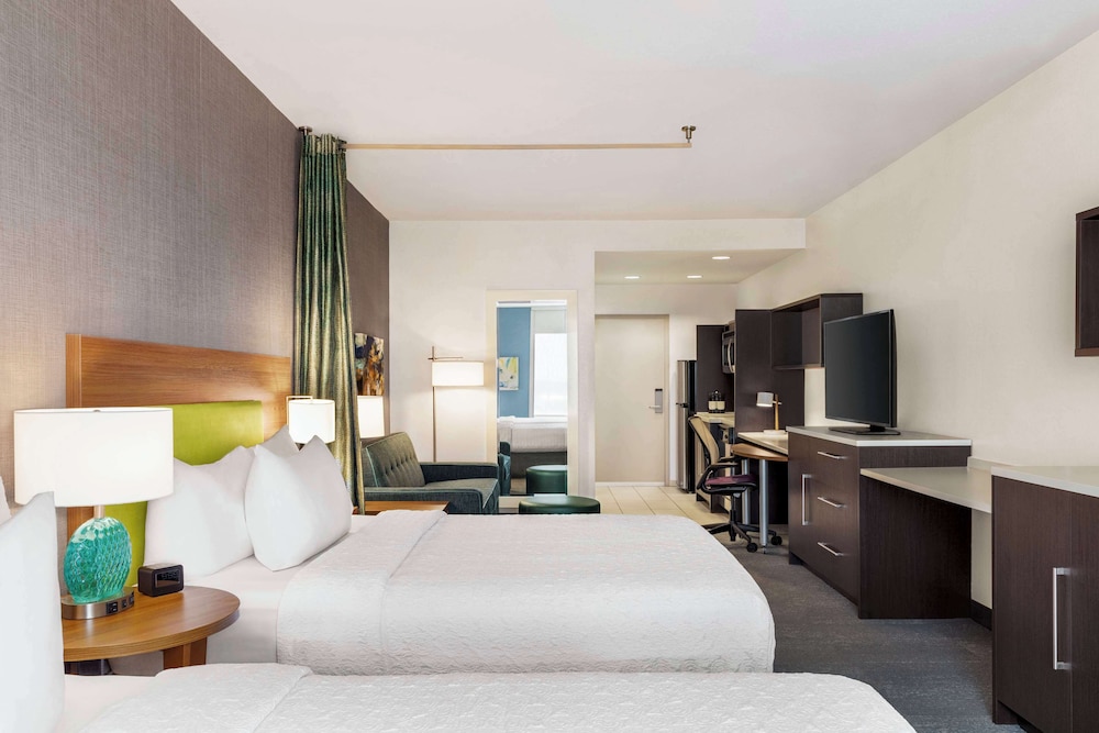 SUITE, 2 QUEEN BEDS, ACCESSIBLE