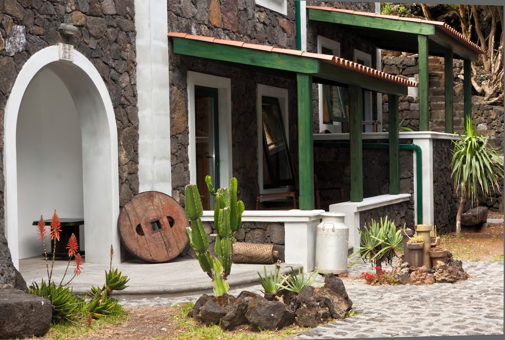Aldeia Da Fonte 2/49