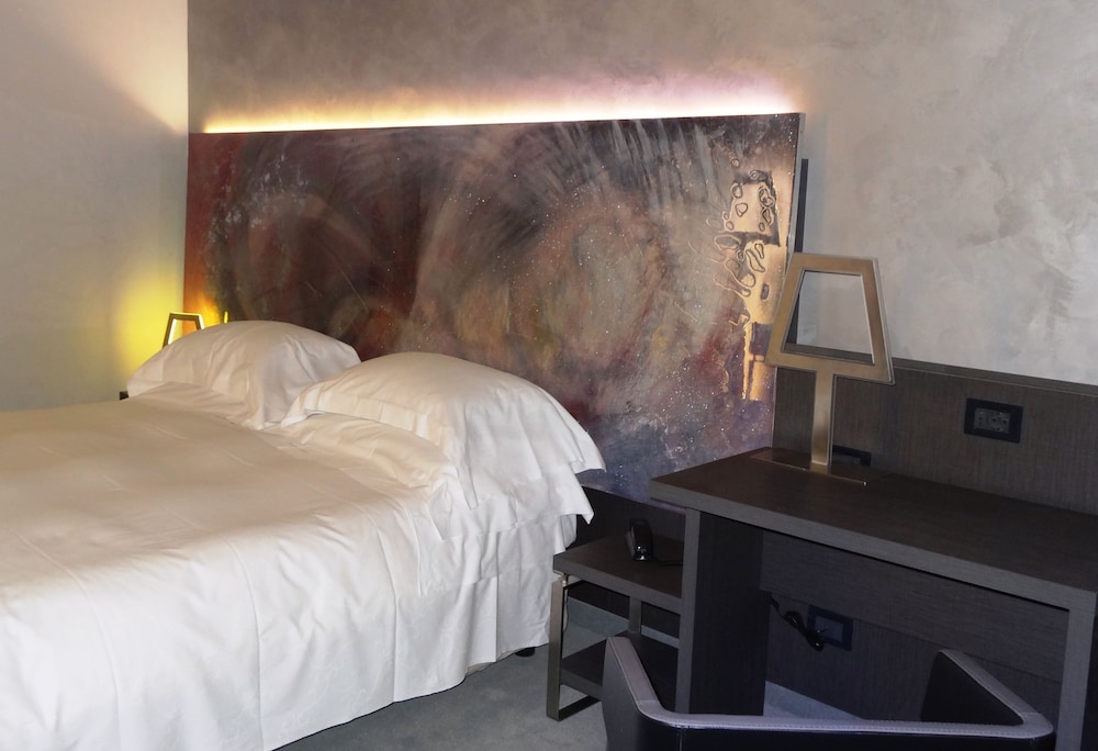 Arli Hotel Business And Wellness 17/41