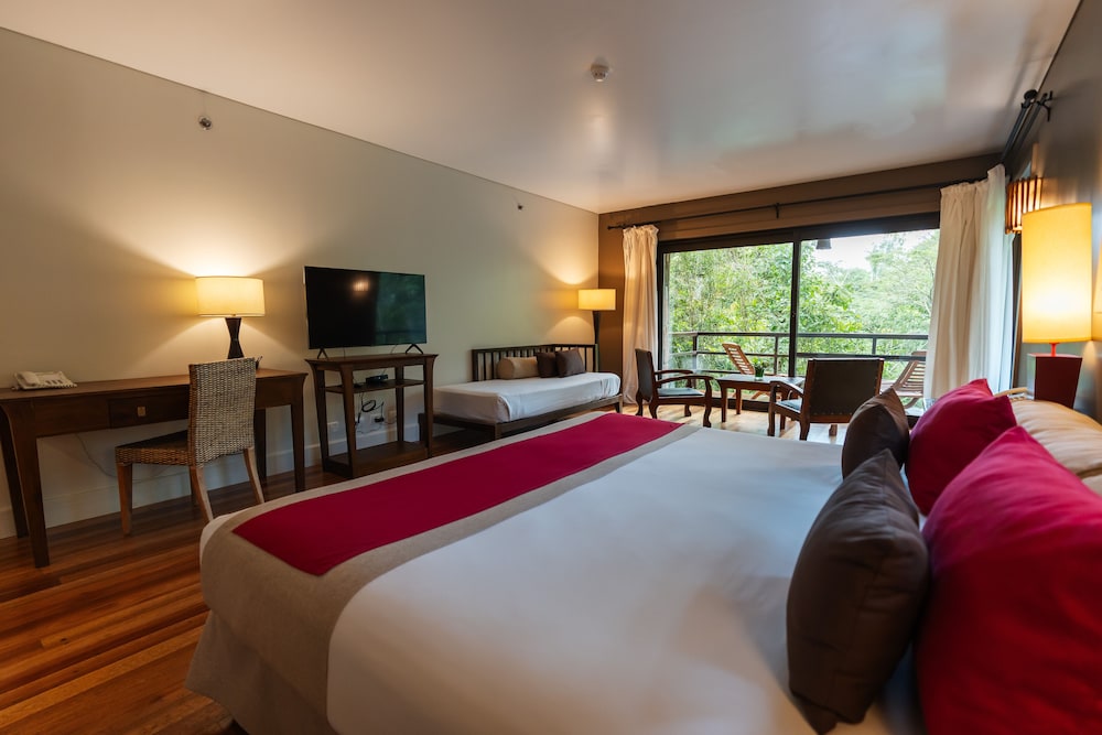 SUPERIOR, DOUBLE BED