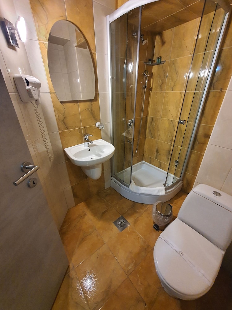 VIEW INN BOUTIQUE HOTEL 50/50
