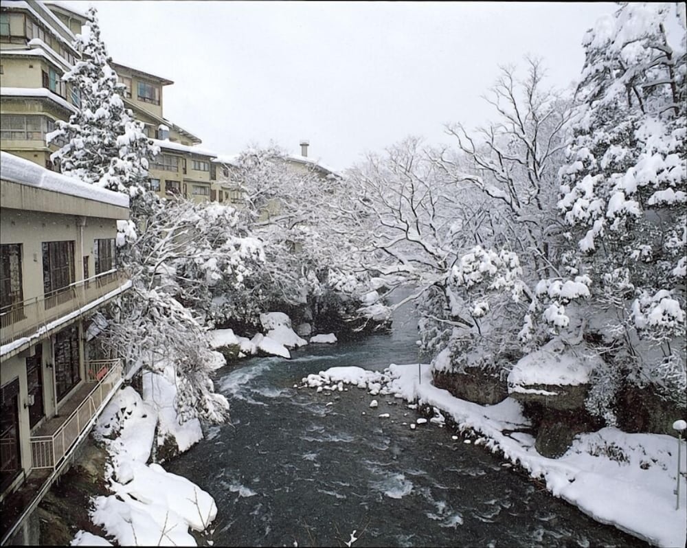 Yamanaka Onsen Shirasagiyu Tawaraya 49/52