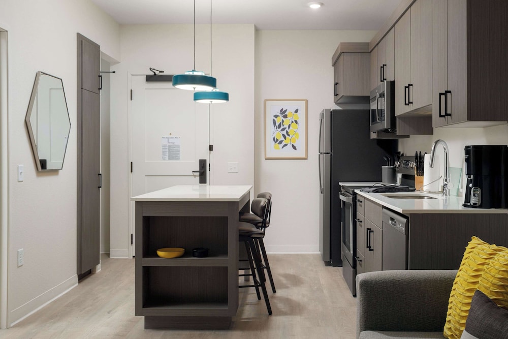 WaterWalk Extended Stay by Wyndham Jacksonville Deerwood Pk 35/56