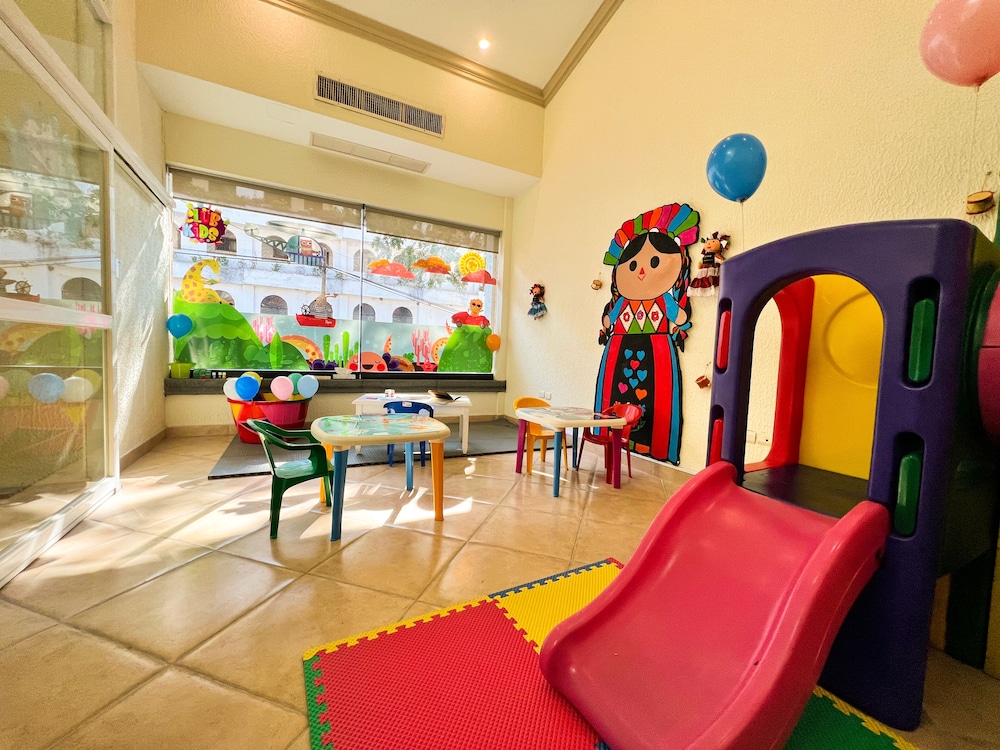Excelaris Grand Resort Conventions & Spa 64/71