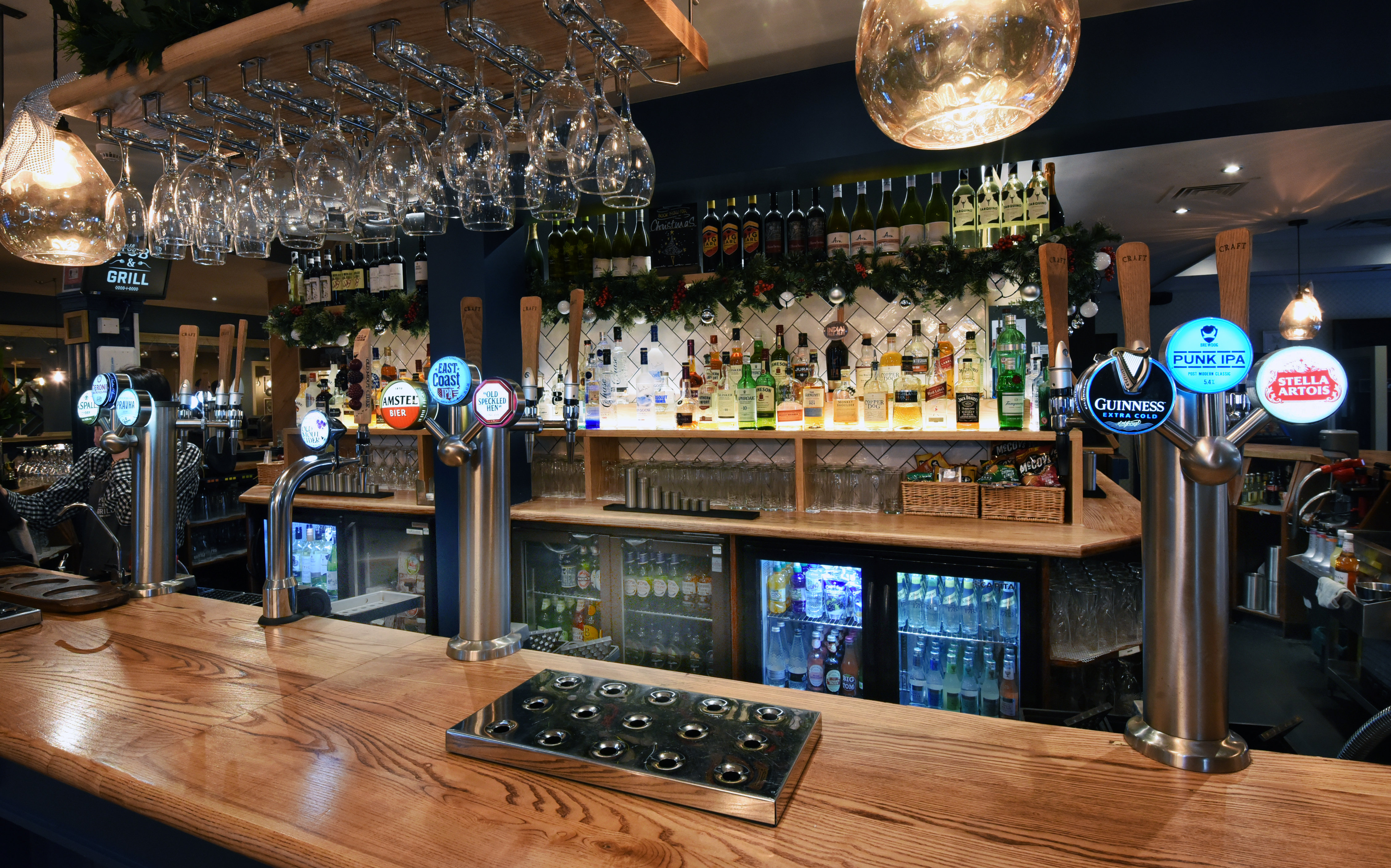 The Waterside Hotel 36/48