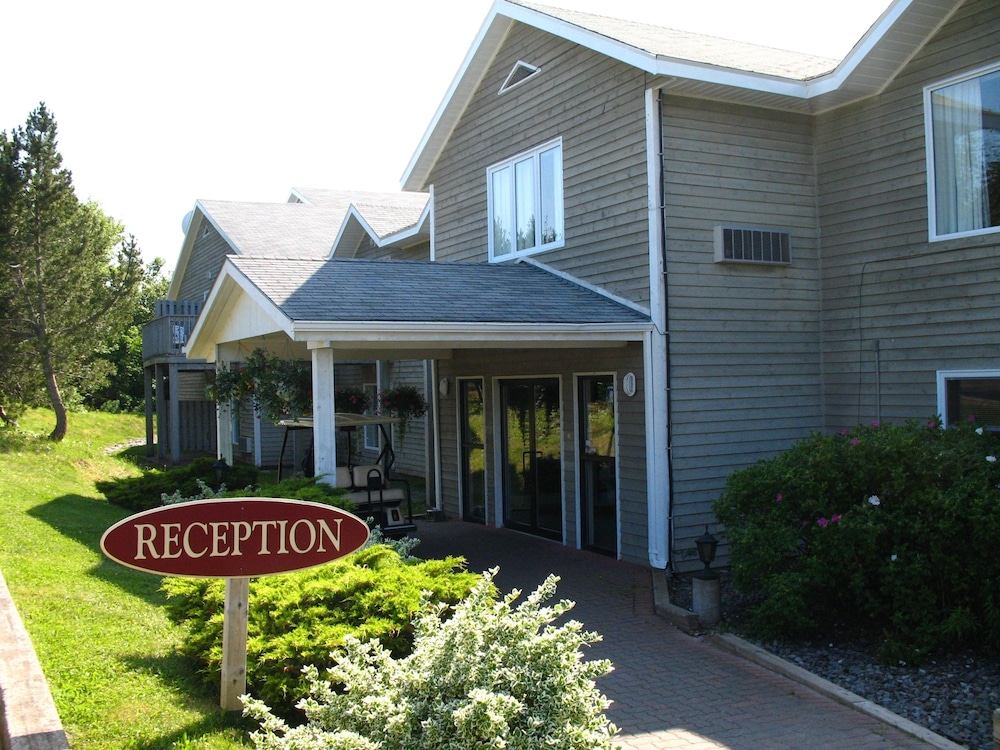 Dundee Resort And Golf Club 8/70