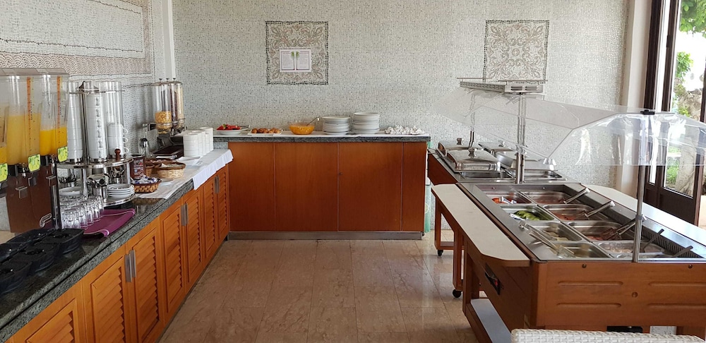 Senator Hotel Apartments - Adults Only 12/70