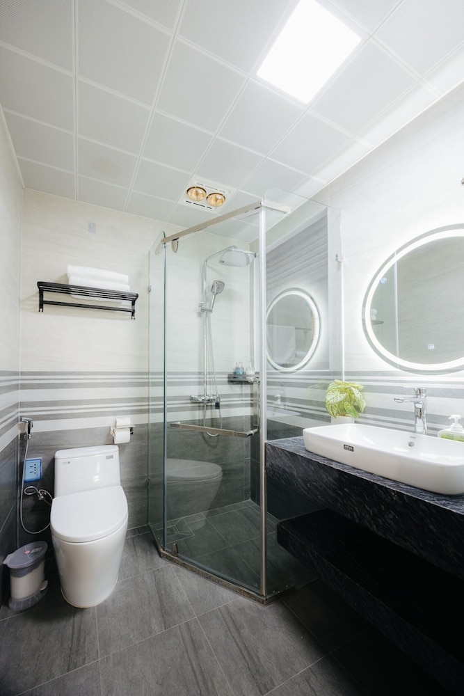 Wisteria Luxury Apartment 47/50