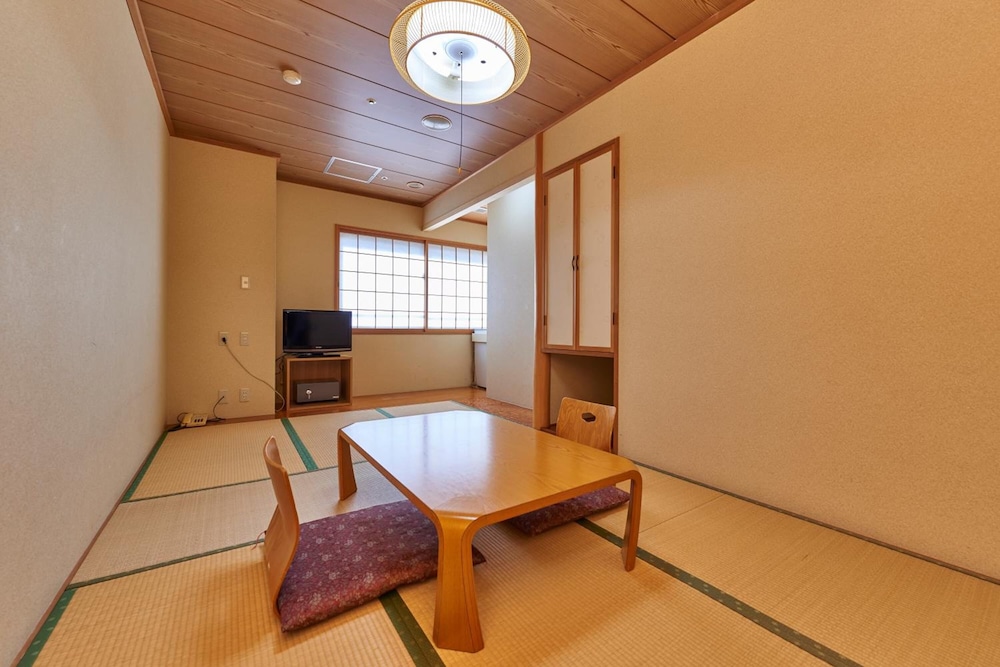 Yunohama Hotel 48/72