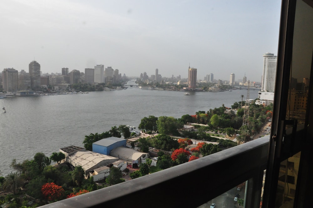 Nile Sky Suites Hotel 40/50