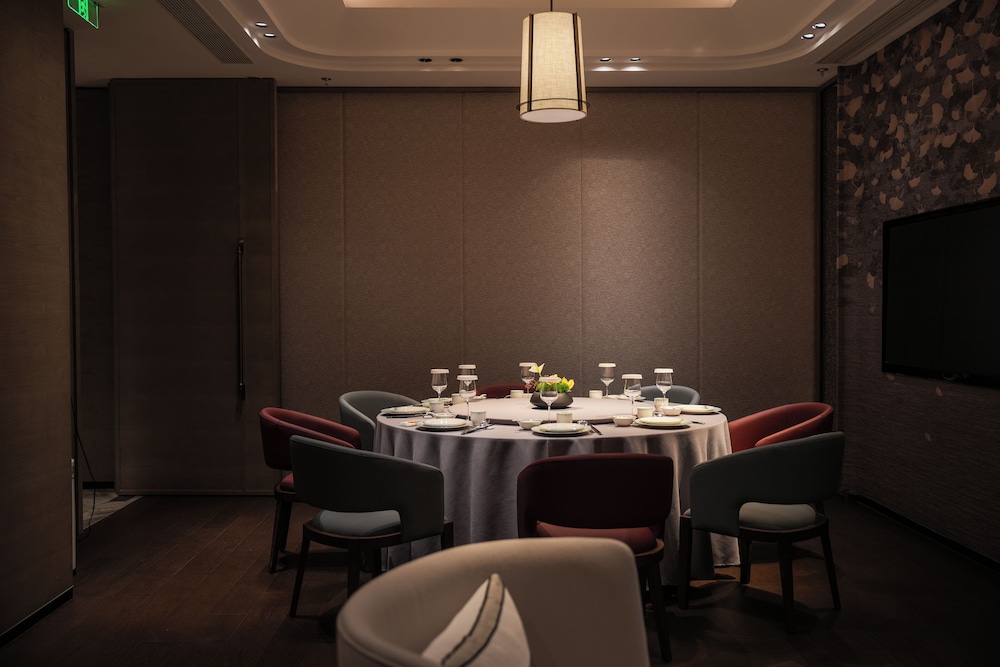 Movenpick by Accor Shanghai Peoples Square Hotel 53/63