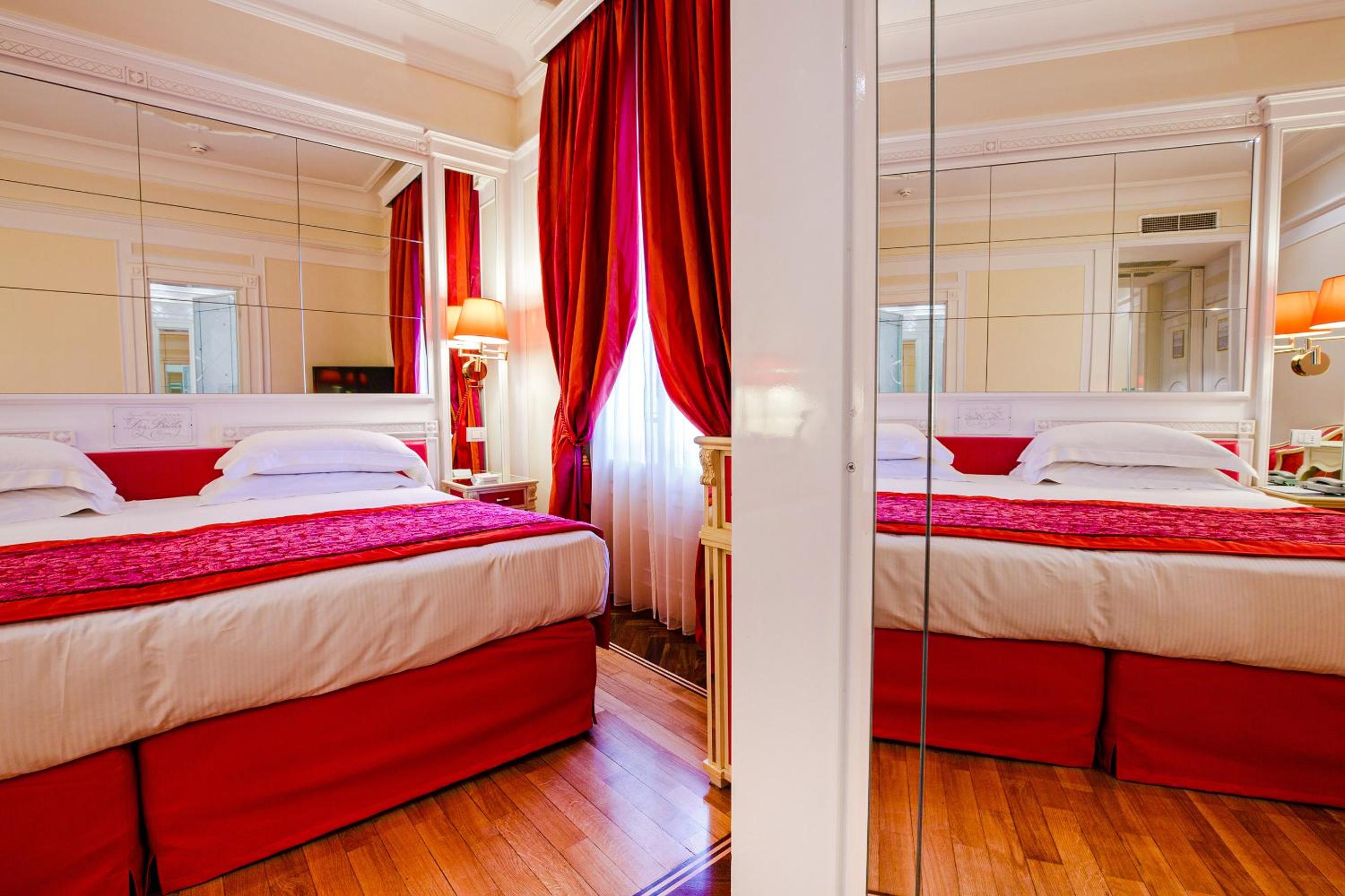 غرفة كومفورت بسرير مزدوج أو سريرين منفصلين، Grand Hotel Des Bains 2/9