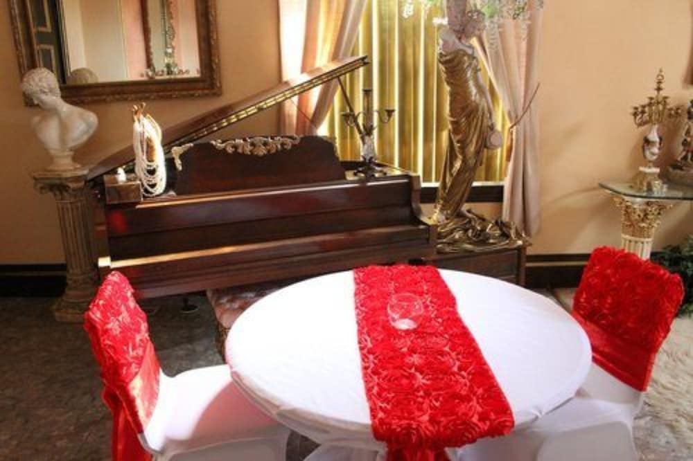 Central West end Bed and Breakfast 10/37