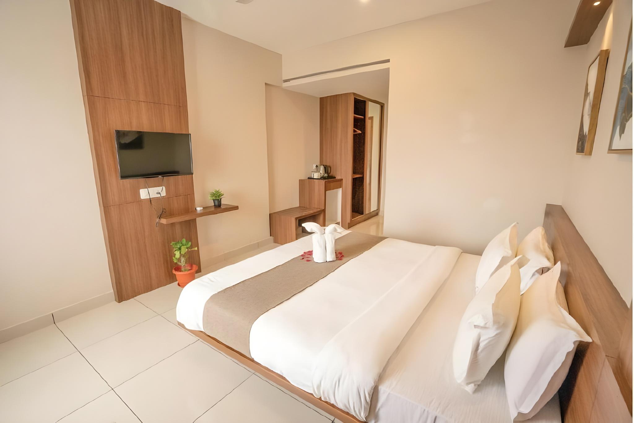 Samasth Palatial by Yuvraj group of Hotels 16/30