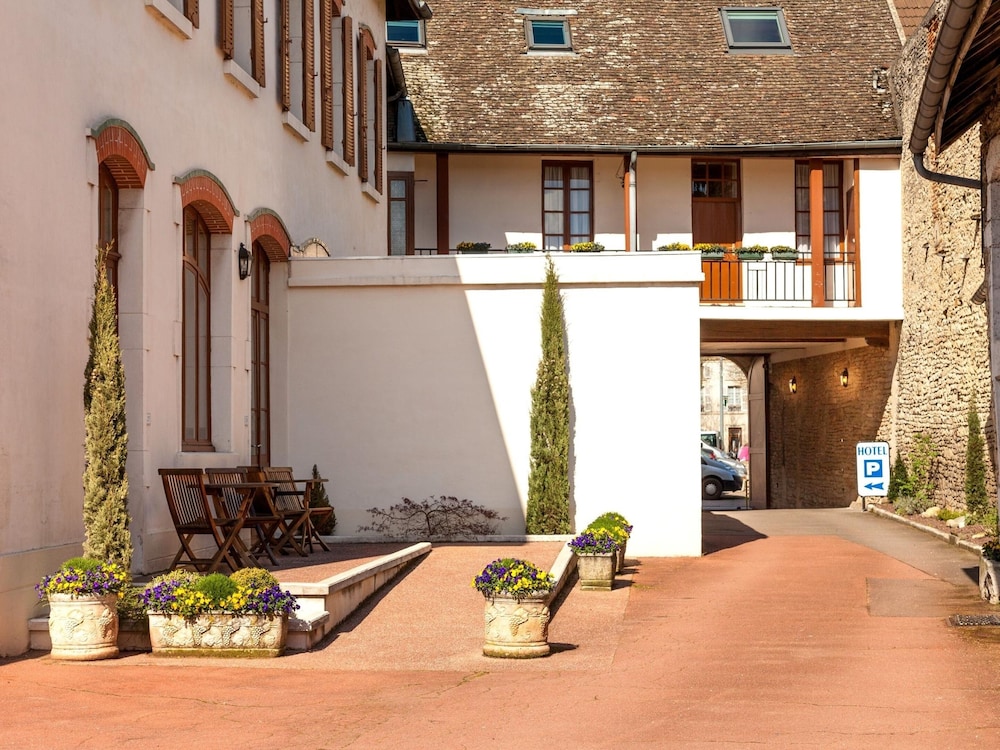 Hotel De La Cloche 27/42