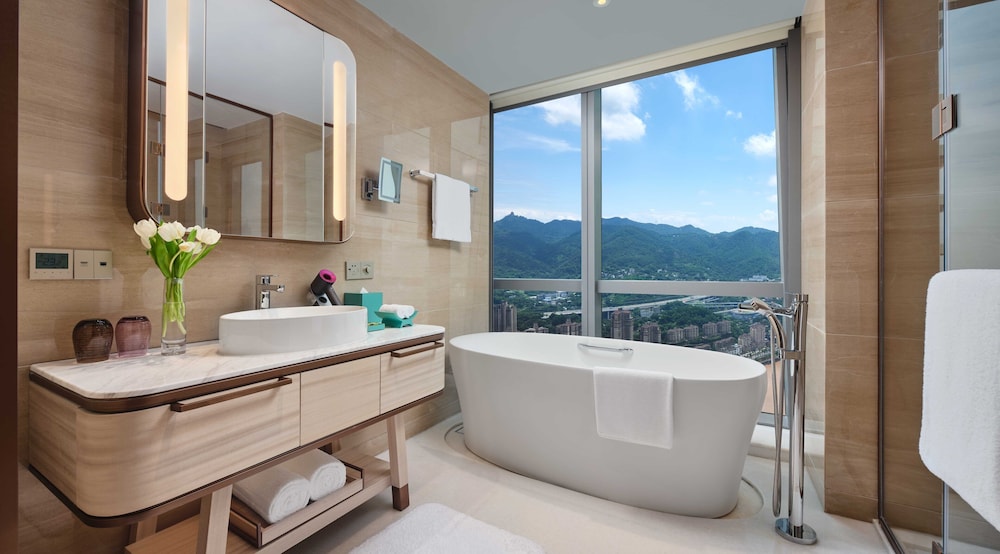 Intercontinental Chongqing Raffles City 28/70
