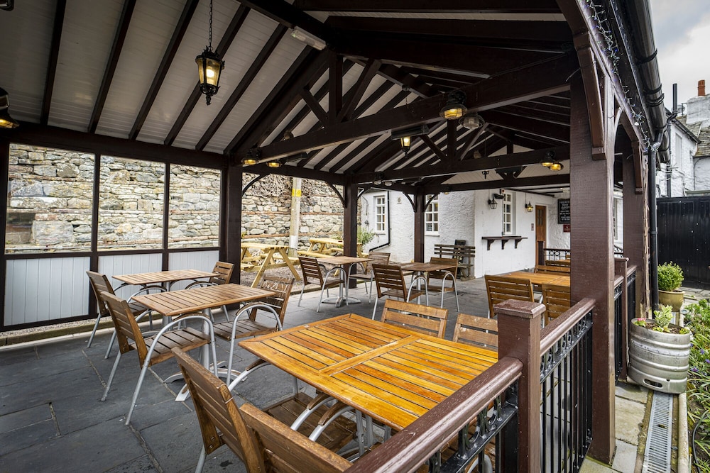 Queens Head Inn 18/28