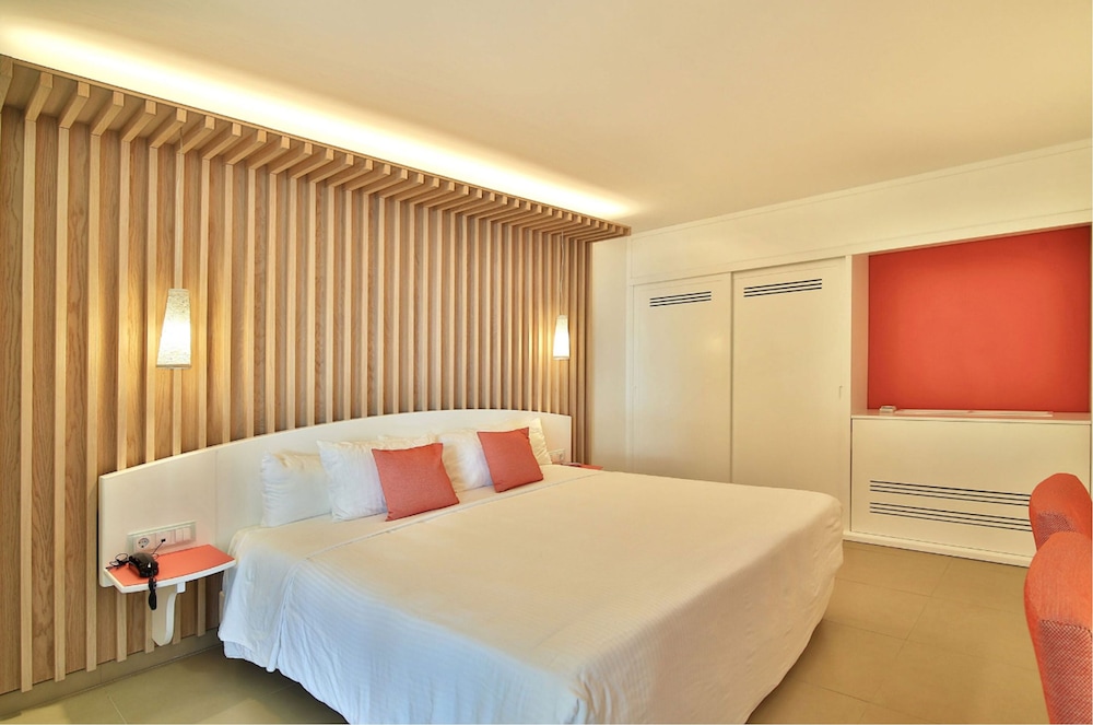 La Creole Beach Hotel and Spa 16/68