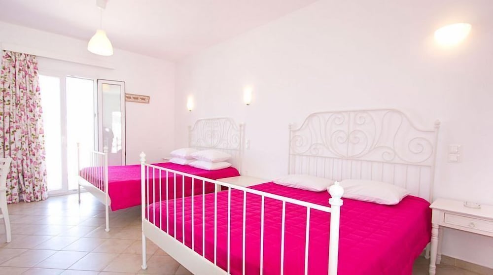 Anixi Hotel 5/64