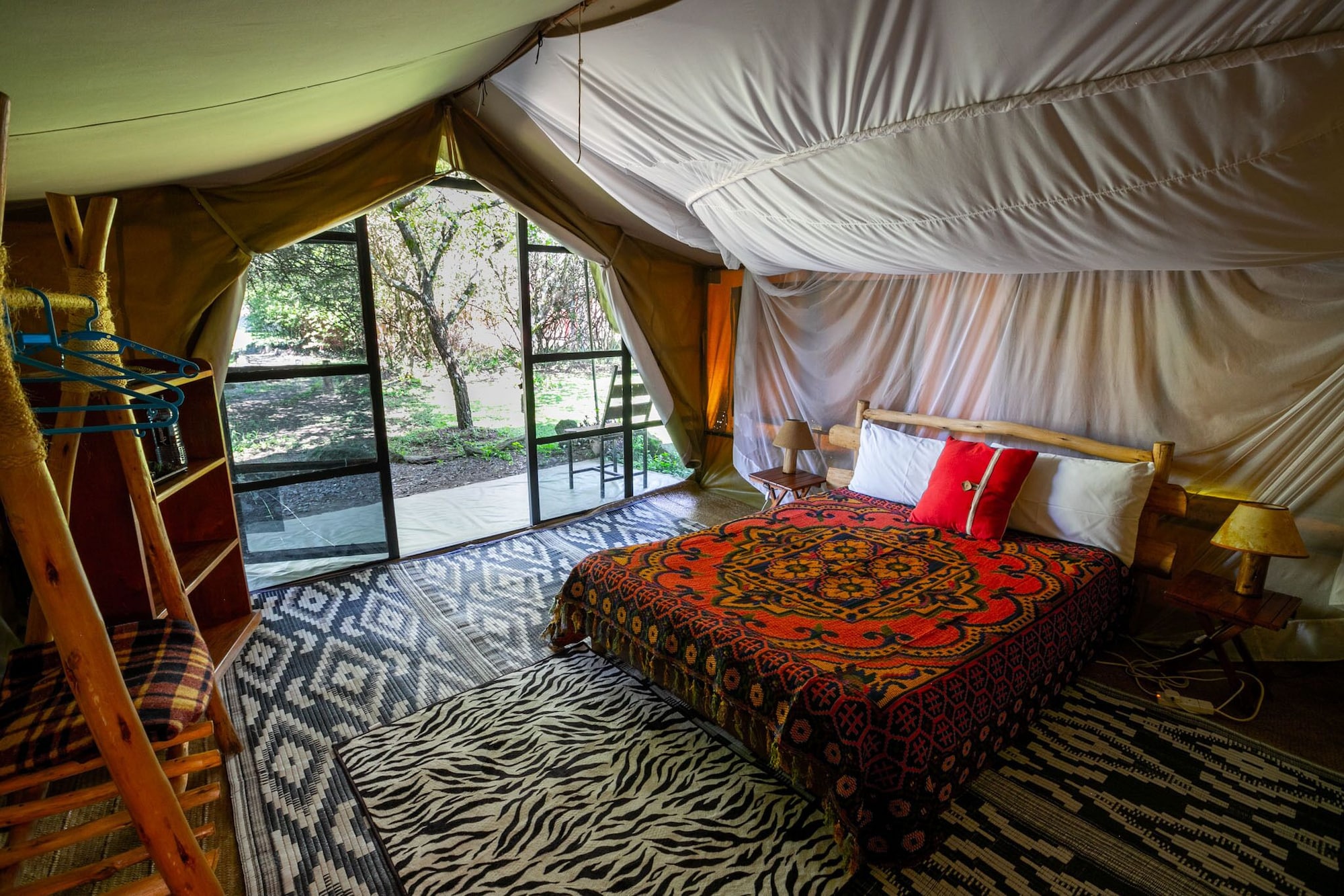 1 BEDROOM, TENT, ACCESSIBLE