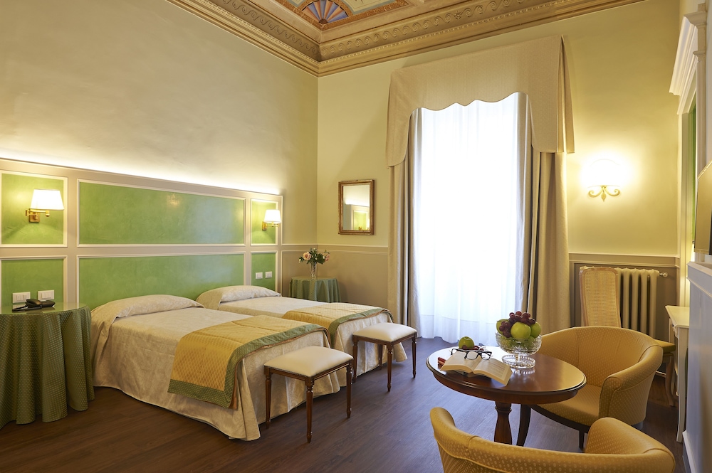 Hotel Firenze Capitale 5/22