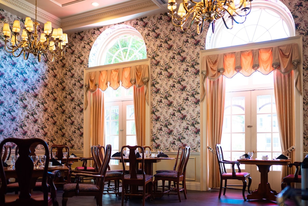 restaurant-cafeteria