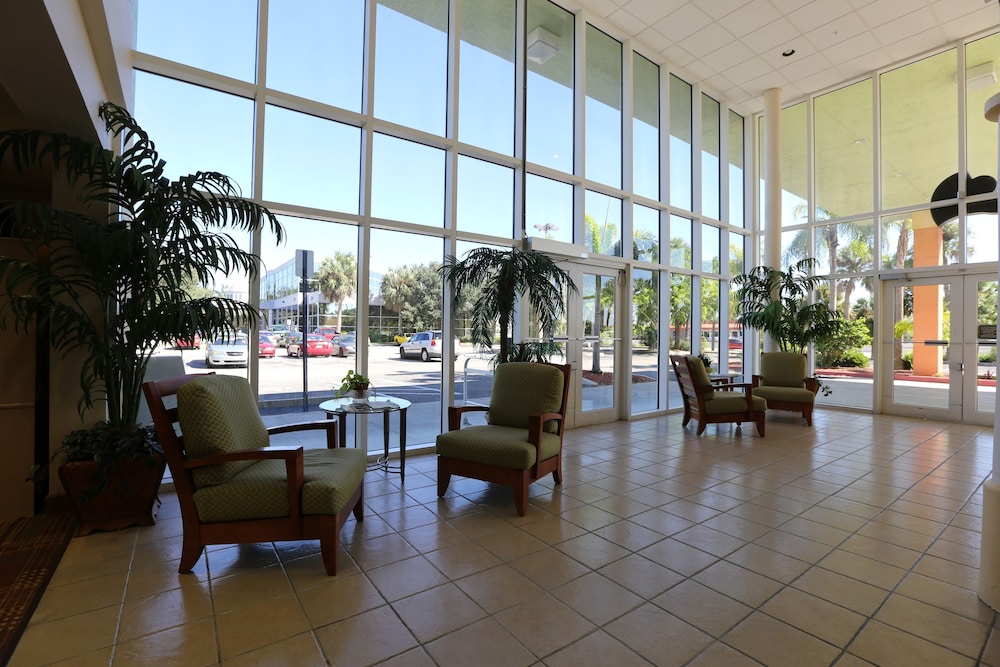 Allure Suites of Fort Myers 17/27