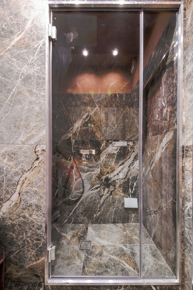 Colonna Suite 50/78