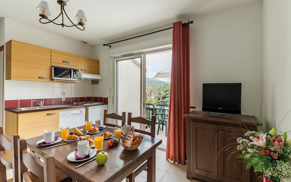 Le Domaine des Cazelles by Ateya Vacances 18/50