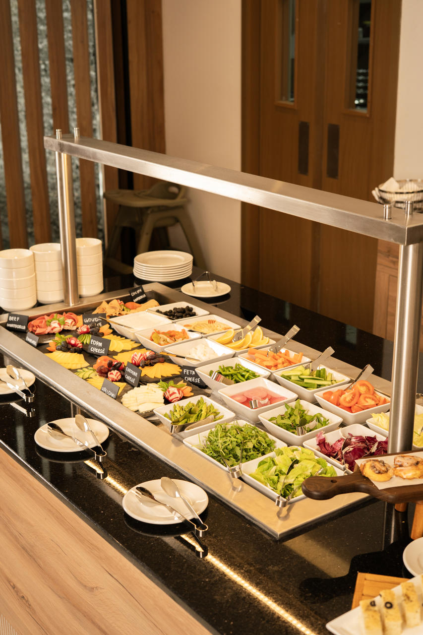 Golden Tulip Muscat The Village 16/34