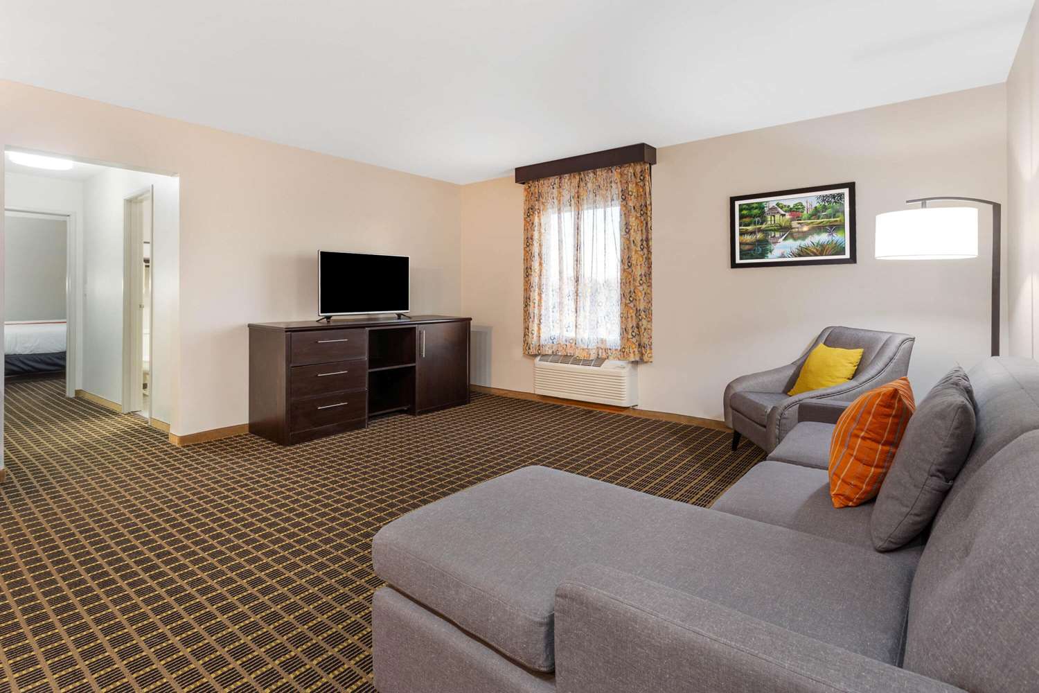 La Quinta Inn Suites Rockford 36/54